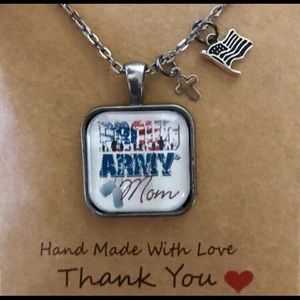 Proud Army Mom necklace